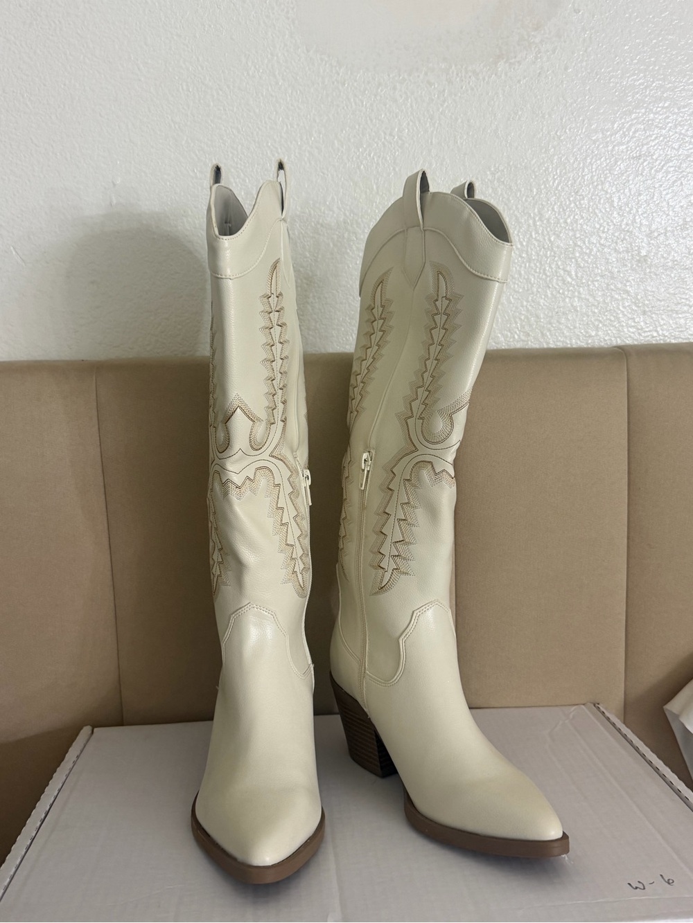 Ivory Knee-High Western Heeled Boots with Decorative Stitching